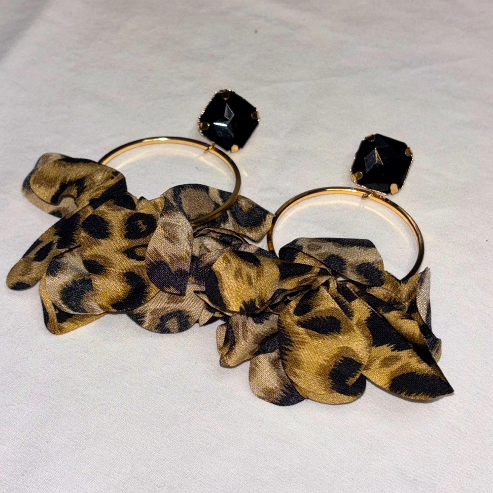 Leopard Print Earrings - Picture 2 of 3